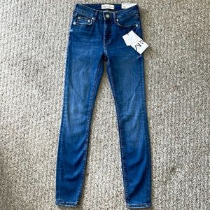Zara The Skinny Jeans in Maldives Blue. Never worn